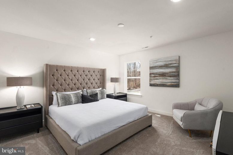 Bedroom, Interior, Recessed Lighting