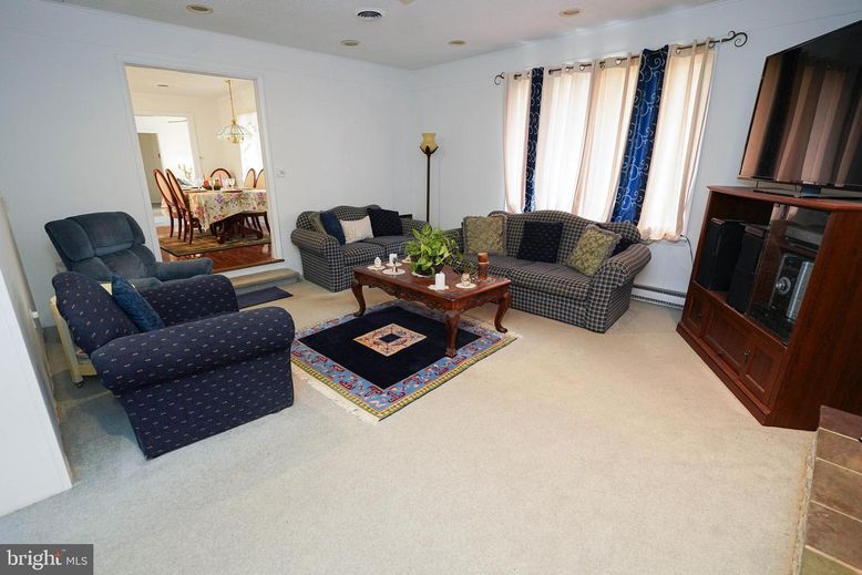 Dining room, Interior, Living room, Recessed Lighting