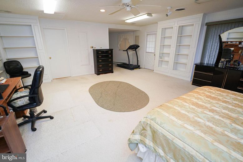 Fitness Equipment, Home Office, Interior, Recessed Lighting