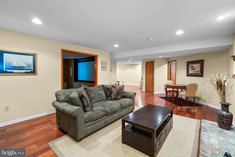 Dining room, Interior, Living room, Recessed Lighting, Wood Texture Flooring
