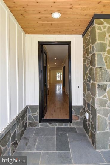 Interior, Recessed Lighting, Wooden Ceilings, Wood Texture Flooring