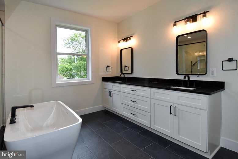 Bathroom, Dual Sink Vanities, Free Standing Baths, Interior