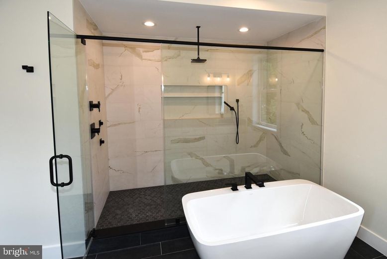 Bathroom, Free Standing Baths, Glass Shower, Interior, Marble Walls, Recessed Lighting