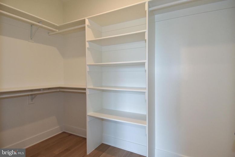 Interior, Walk-in Closets, Wood Texture Flooring