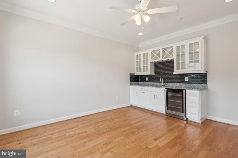 Empty room, Interior, Kitchen, Recessed Lighting, Wood Texture Flooring