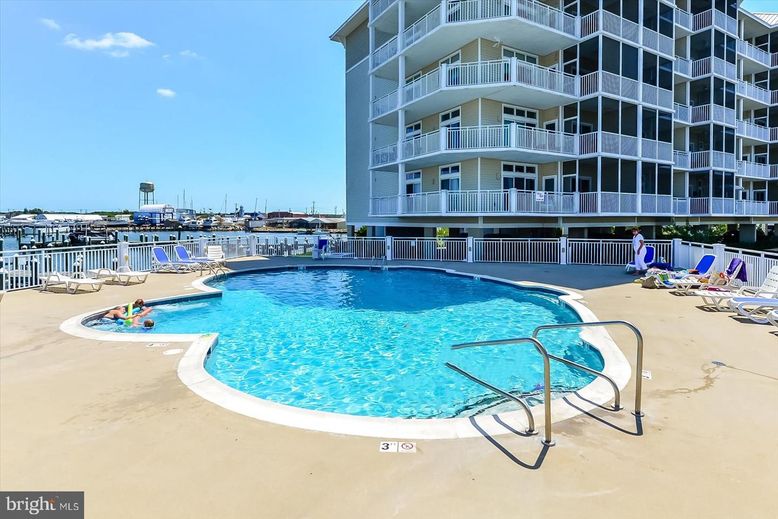 Exterior, Pool, Water
