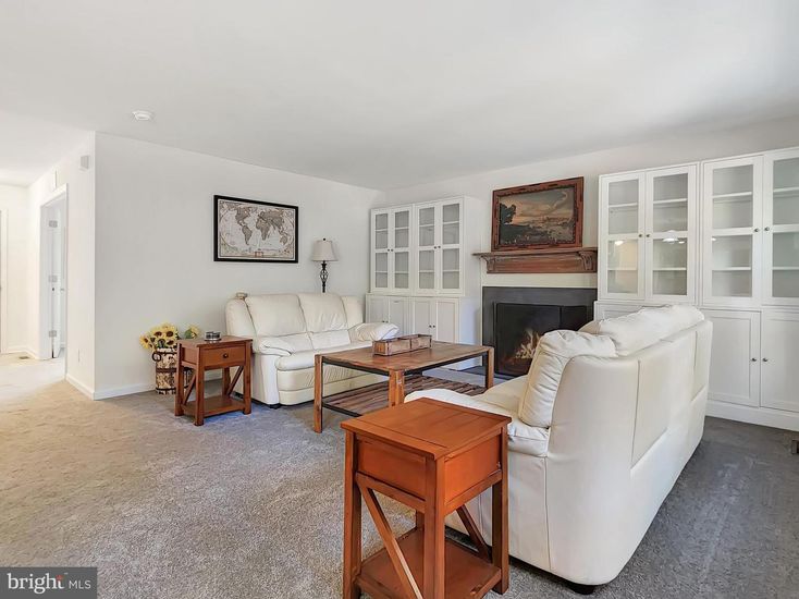 Fireplace, Interior, Living room