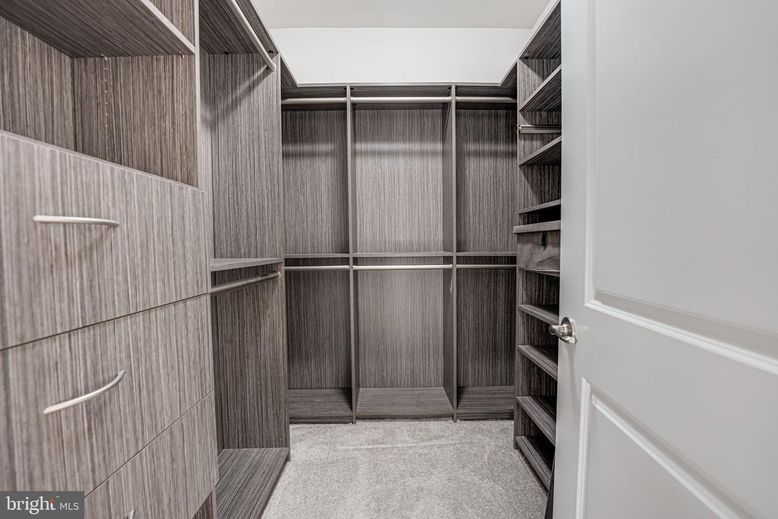 Interior, Walk-in Closets