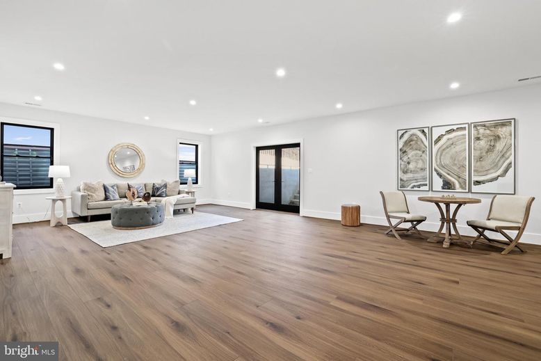 Dining room, Interior, Living room, Recessed Lighting, Wood Texture Flooring