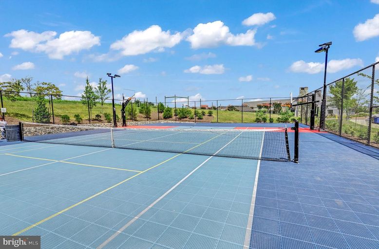 Exterior, Tennis Courts