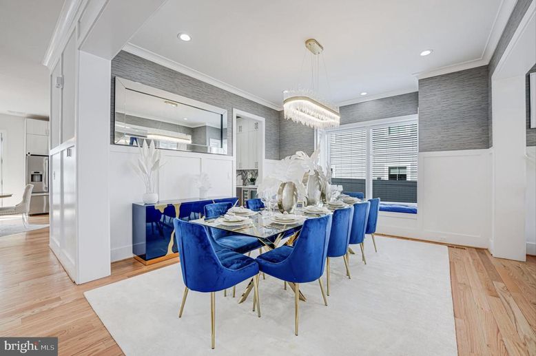 Chandelier, Dining room, Interior, Kitchen, Recessed Lighting, Stainless Steel Appliances, Wood Texture Flooring