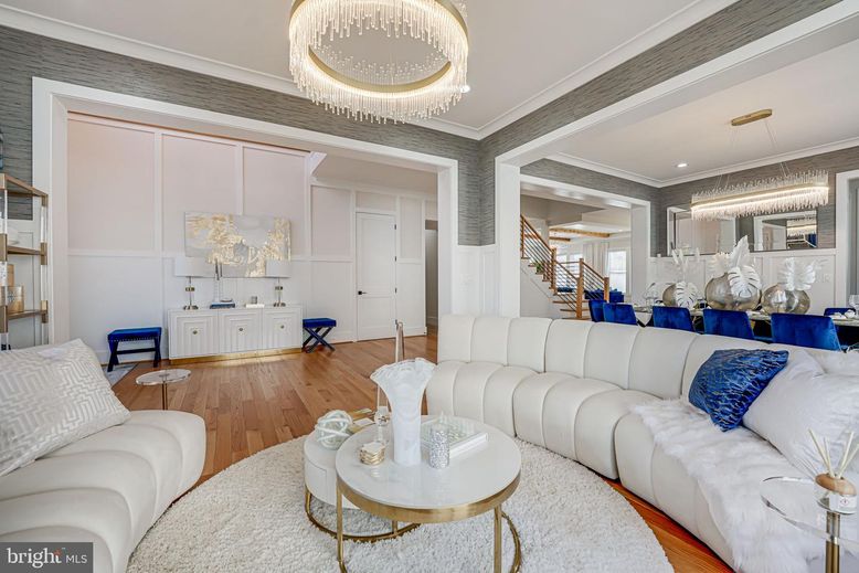 Chandelier, Interior, Living room, Recessed Lighting, Wood Texture Flooring