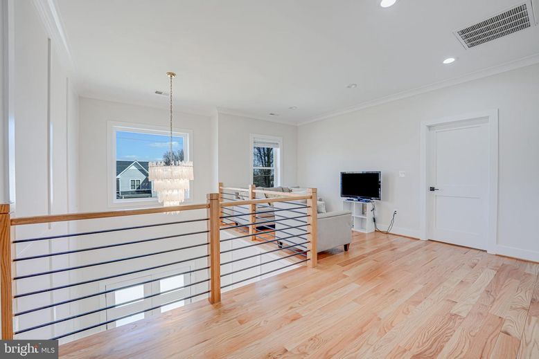 Chandelier, Dining room, Interior, Recessed Lighting, Wood Texture Flooring