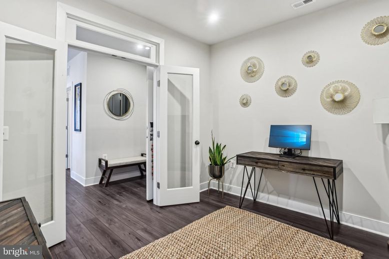 Home Office, Interior, Recessed Lighting, Wood Texture Flooring