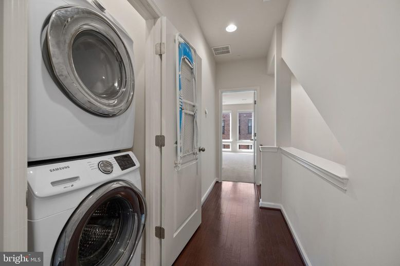 Interior, Recessed Lighting, Utility Closets, Washer, Wood Texture Flooring