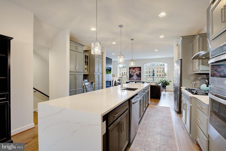 Interior, Kitchen, Living room, Pendant Lights, Recessed Lighting, Stainless Steel Appliances, Wood Texture Flooring