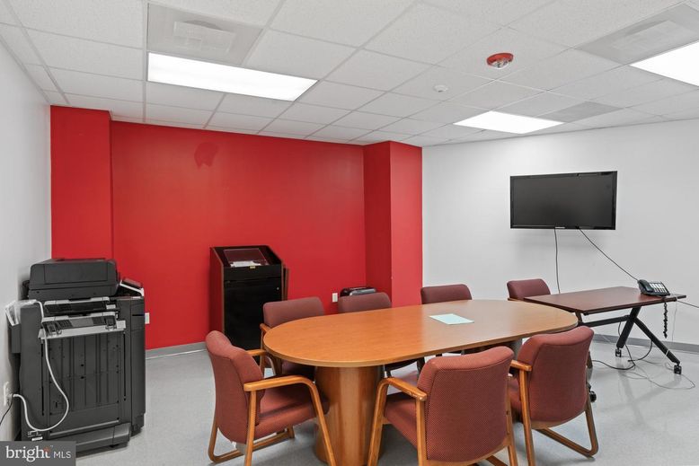 Dining room, Interior, Recessed Lighting