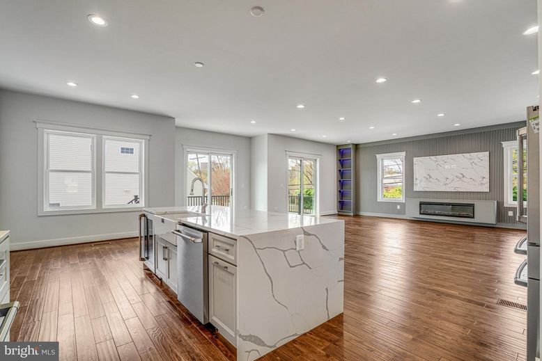 Interior, Kitchen, Recessed Lighting, Wood Texture Flooring