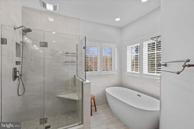 Bathroom, Free Standing Baths, Glass Shower, Interior, Recessed Lighting