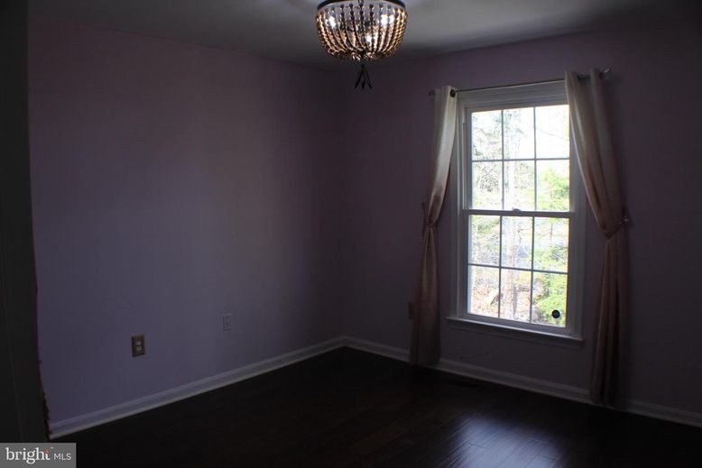 Chandelier, Empty room, Interior, Wood Texture Flooring
