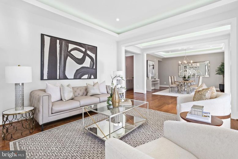 Chandelier, Dining room, Interior, Living room, Recessed Lighting, Wood Texture Flooring