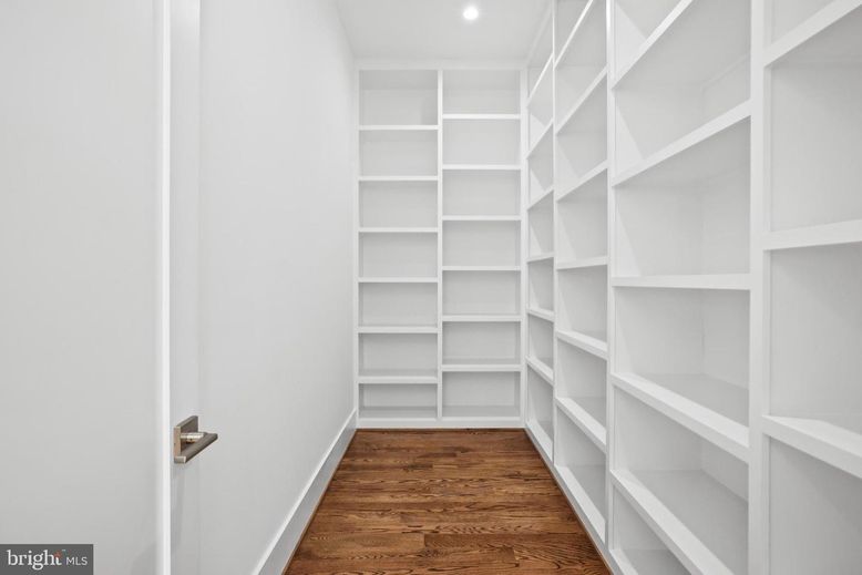 Interior, Recessed Lighting, Walk-in Closets, Wood Texture Flooring