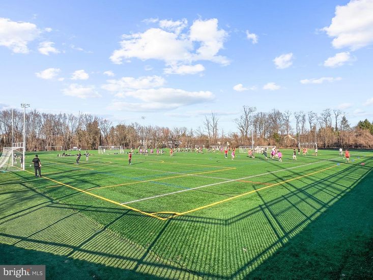 Exterior, Tennis Courts