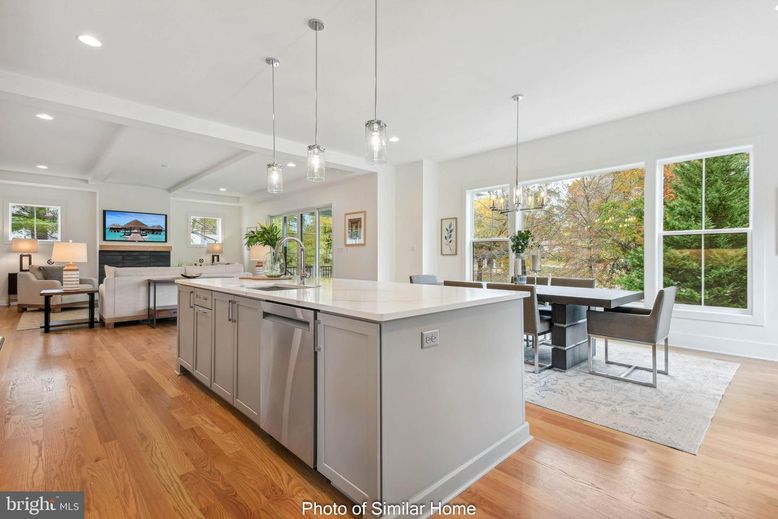 Dining room, Interior, Kitchen, Living room, Pendant Lights, Recessed Lighting, Wood Texture Flooring