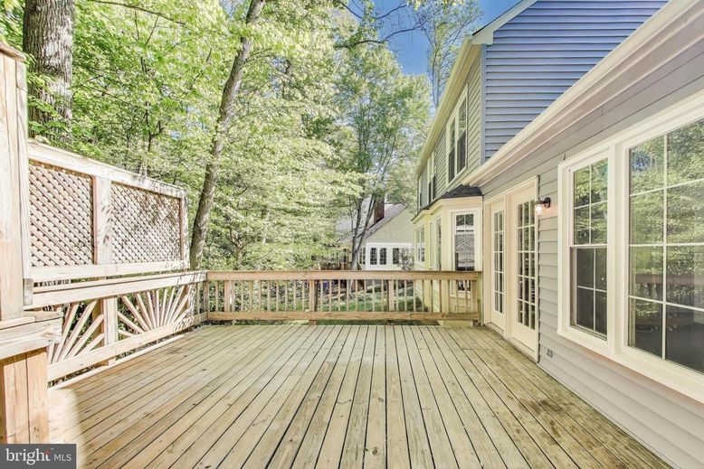 Exterior, Wood Texture Flooring