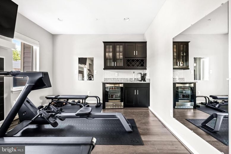 Fitness Equipment, Interior, Kitchen, Recessed Lighting, Wood Texture Flooring