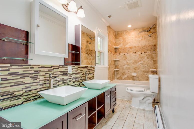 Bathroom, Interior, Recessed Lighting, Wood Texture Flooring