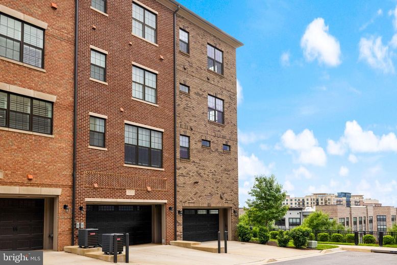 Attached, Exterior, Facade, Brick Facade, Rowhouse