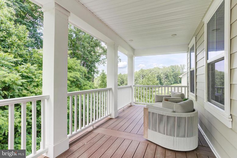 Exterior, Wood Texture Flooring