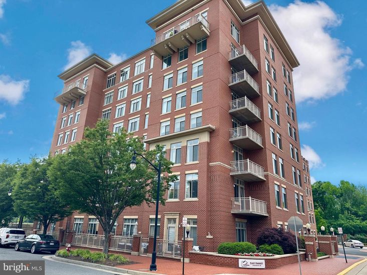 Exterior, Facade, Brick Facade, Condo Building