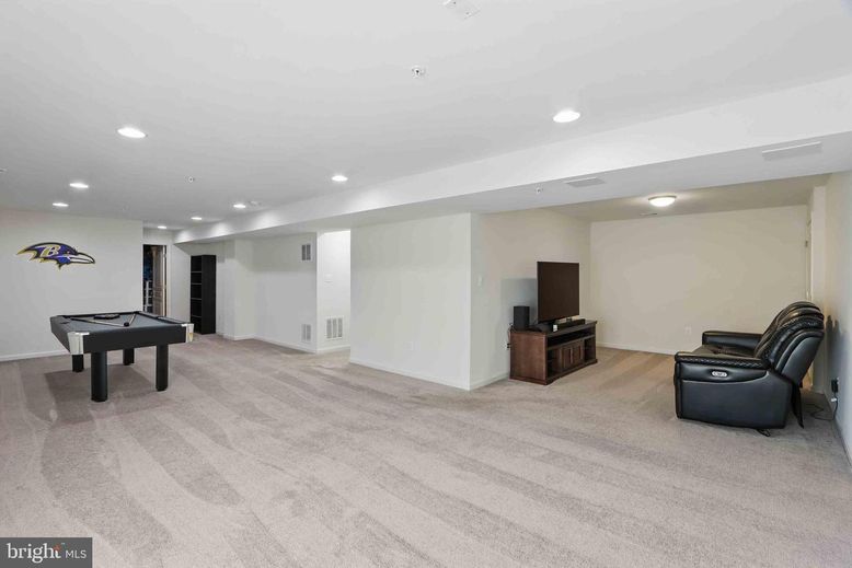 Billiard Table, Game Room, Interior, Recessed Lighting