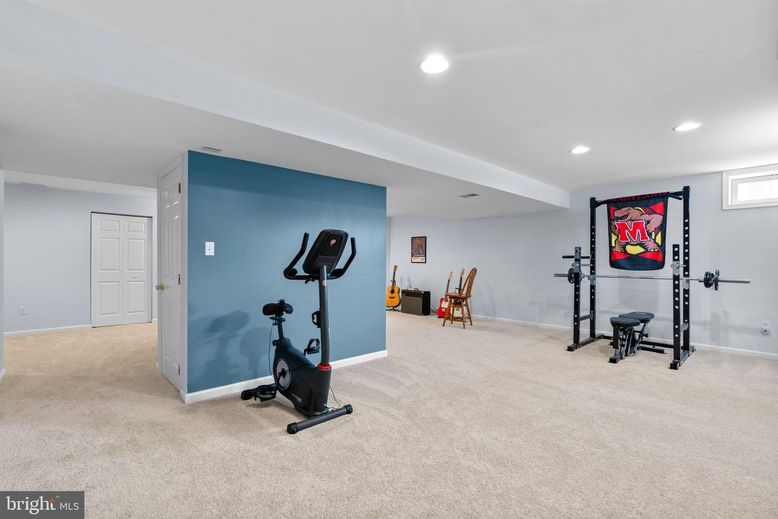 Fitness Equipment, Interior, Recessed Lighting