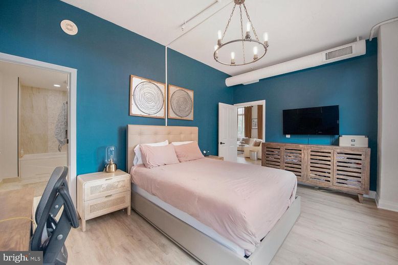 Bedroom, Interior, Pendant Lights, Wood Texture Flooring