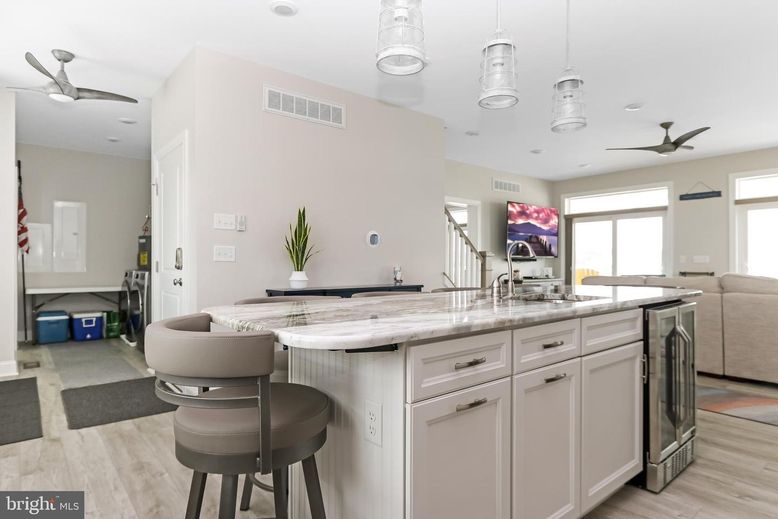 Interior, Kitchen, Pendant Lights, Recessed Lighting, Wood Texture Flooring