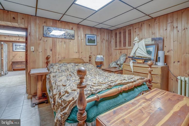 Bedroom, Interior, Wooden Walls