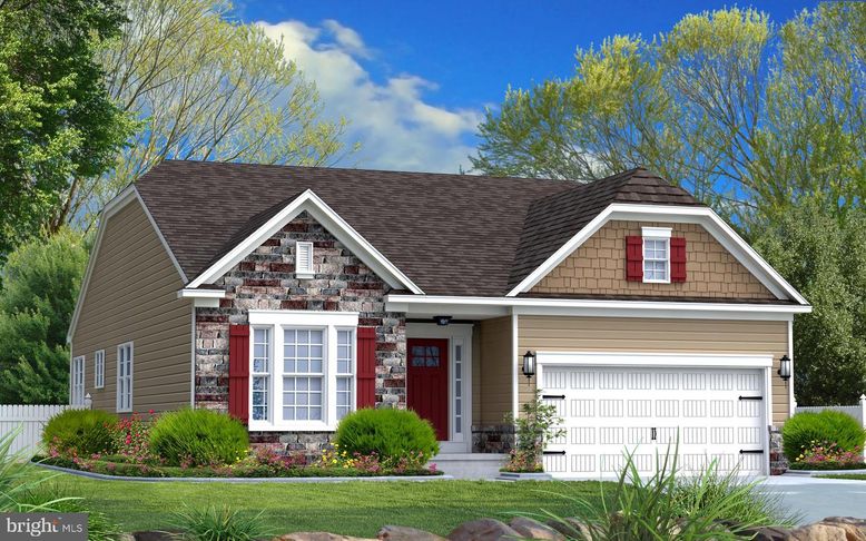 Attached, Exterior, Facade, Ranch