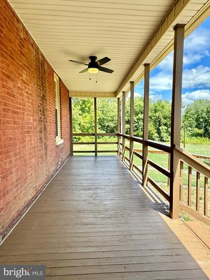 Interior, Stone Walls, Sun Room, Wood Texture Flooring