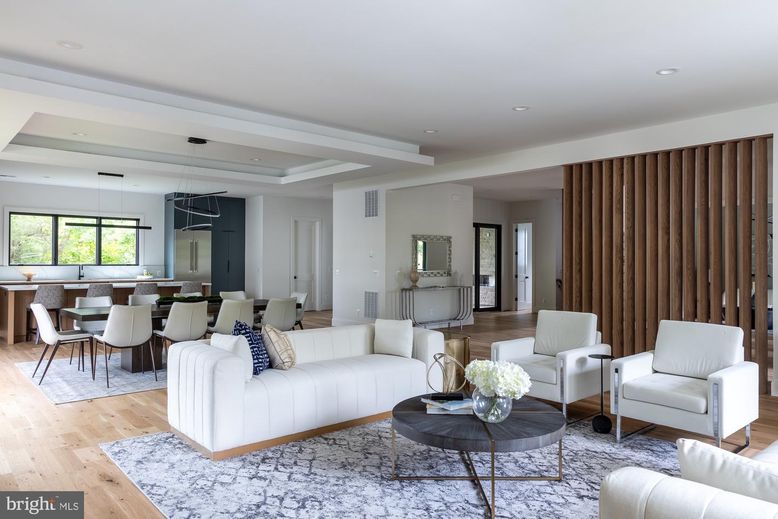 Dining room, Interior, Living room, Pendant Lights, Recessed Lighting, Wood Texture Flooring