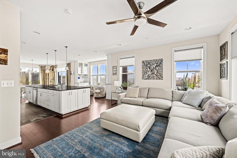 Interior, Kitchen, Living room, Pendant Lights, Recessed Lighting, Wood Texture Flooring