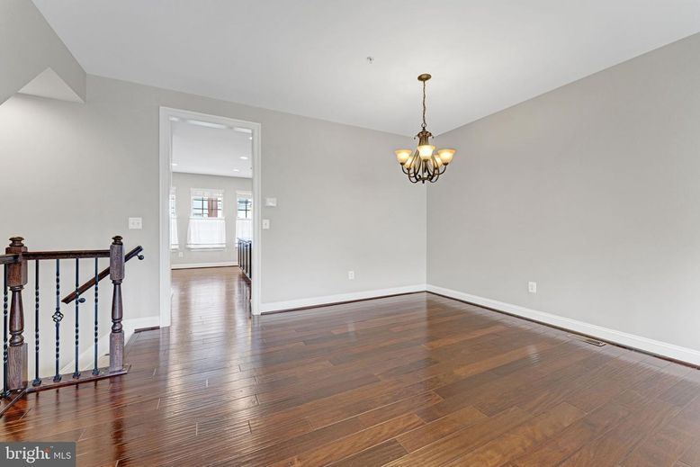 Chandelier, Empty room, Interior, Wood Texture Flooring