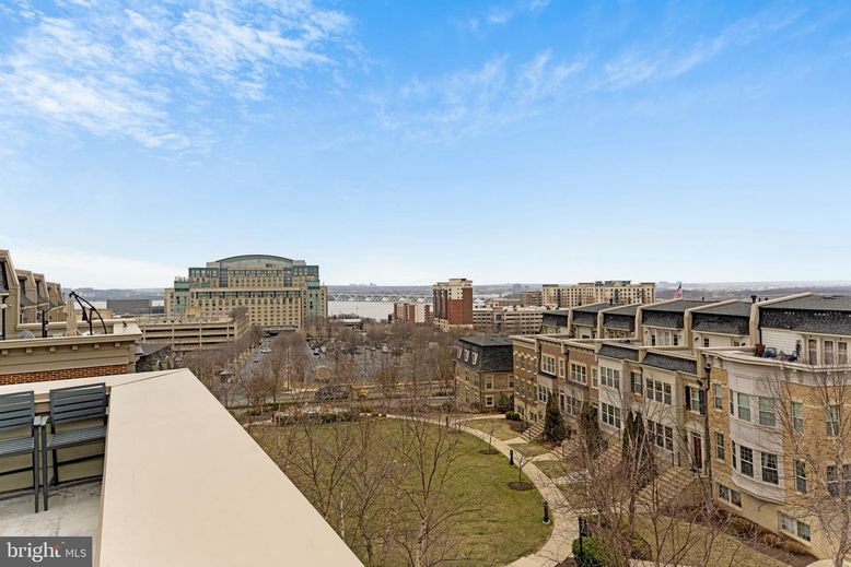 Exterior, Other, Skyline