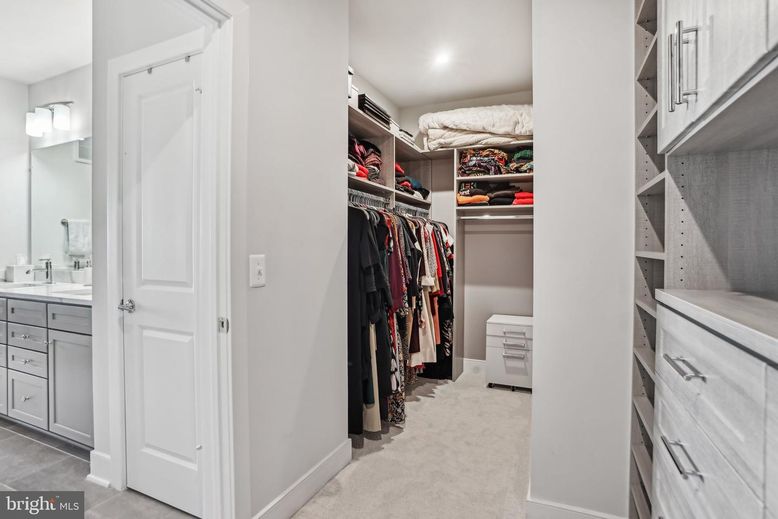 Interior, Recessed Lighting, Walk-in Closets