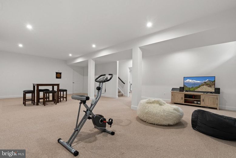 Fitness Equipment, Interior, Recessed Lighting