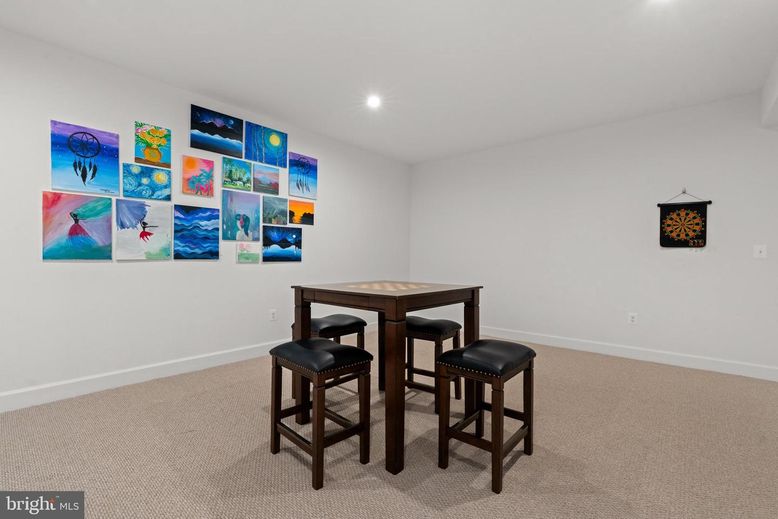 Dining room, Interior, Recessed Lighting