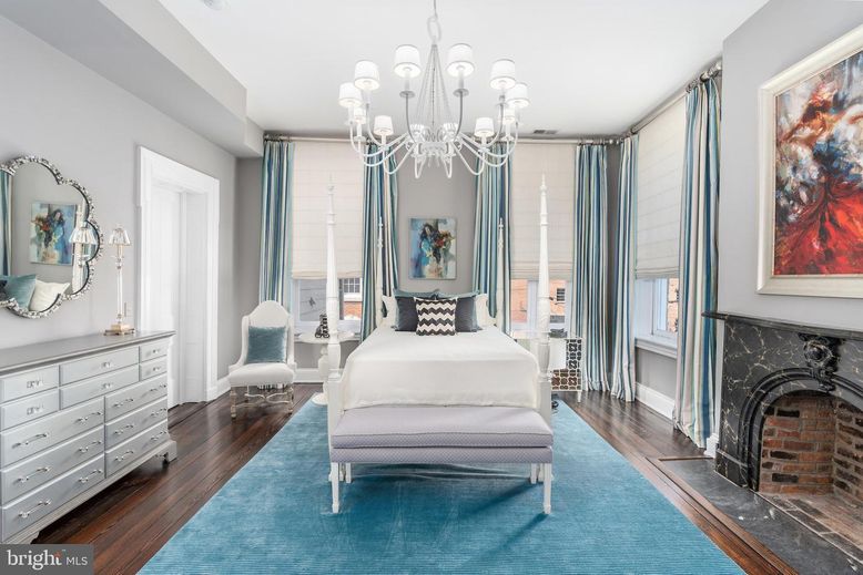 Chandelier, Fireplace, Interior, Wood Texture Flooring