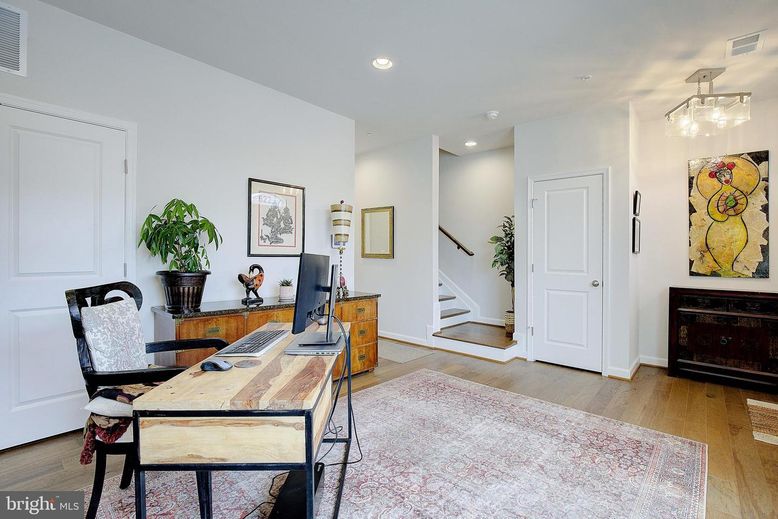 Home Office, Interior, Recessed Lighting, Wood Texture Flooring